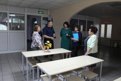 Продолжается приемка общеобразовательных учреждений Фурмановского района к началу нового учебного года